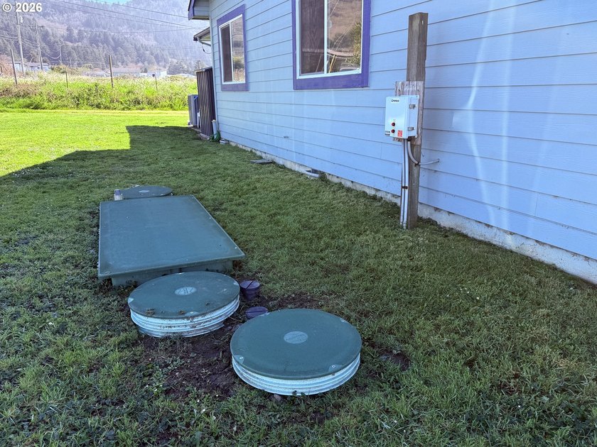 Well-maintained single-level 3 bed, 2 bath home offering 1,524 - photo 33