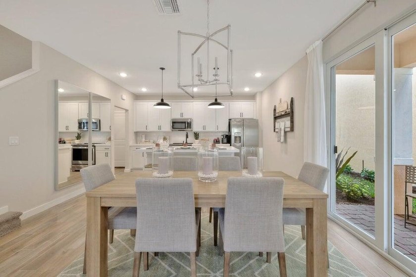 Former model home-all the upgrades! 2022 CBS Construction. Lived - photo 9