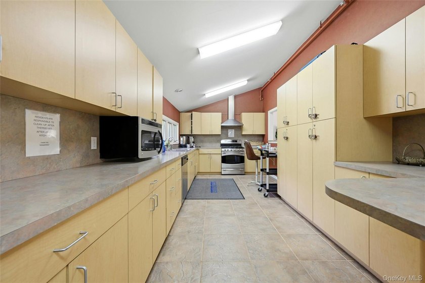 Welcome to this beautifully maintained home in the highly - photo 28