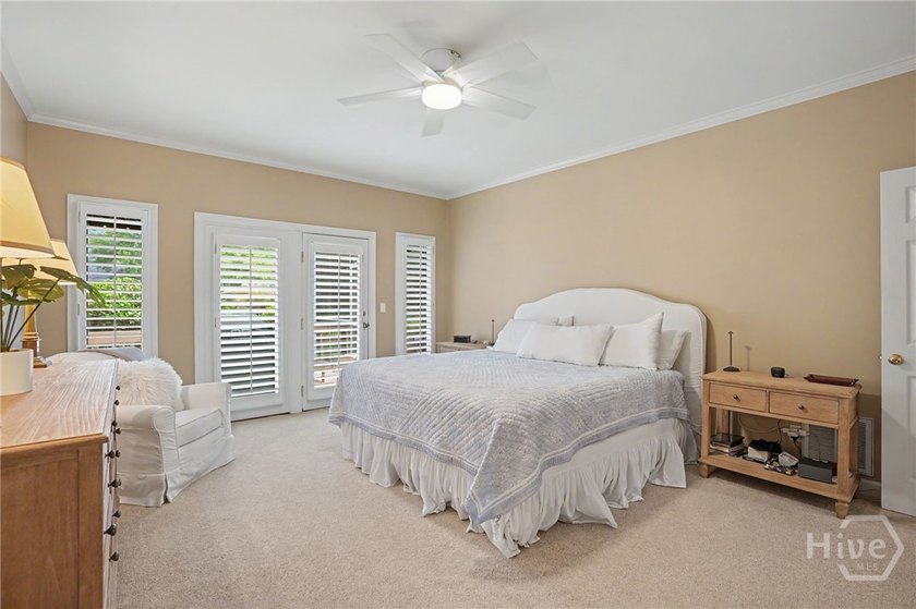 Beautiful hard coat, stucco home in the highly desirable - photo 16