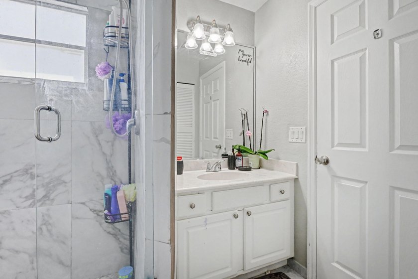 Spacious 6-bedroom single-family home with NO HOA offering - photo 18