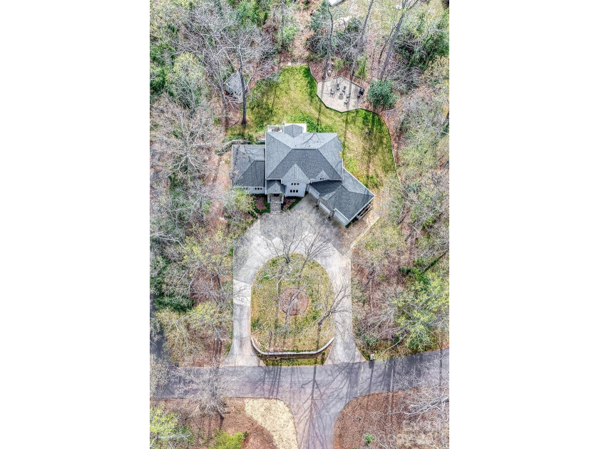 Beautifully updated 5BR/4.5BA home in desirable Shelby - photo 3