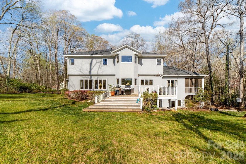 Beautifully updated 5BR/4.5BA home in desirable Shelby - photo 4
