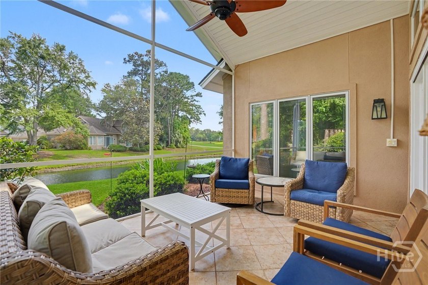 Beautiful hard coat, stucco home in the highly desirable - photo 27