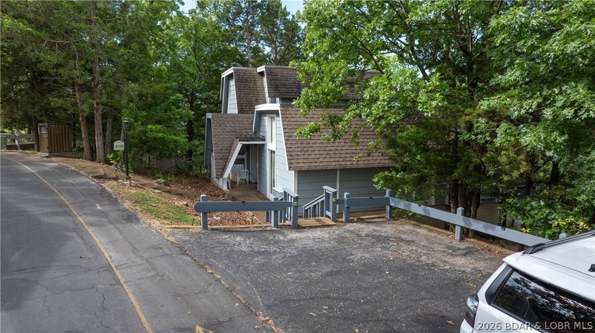 Located in the sought-after golf cart community of Tan Tar A - photo 28