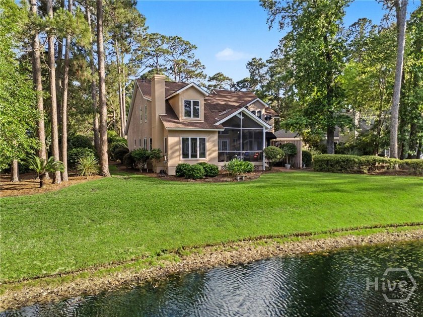 Beautiful hard coat, stucco home in the highly desirable - photo 29