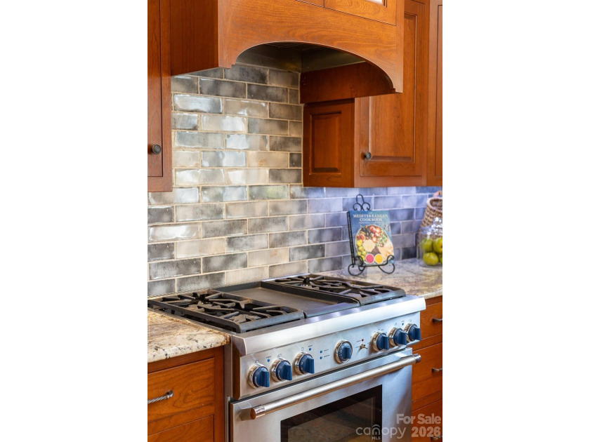 Beautifully updated 5BR/4.5BA home in desirable Shelby - photo 10
