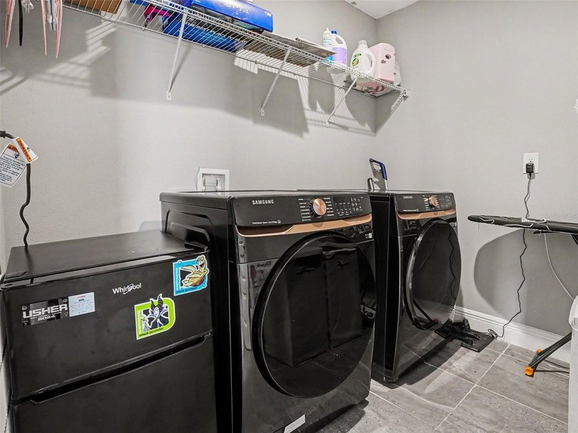 Welcome to 9572 Waterway Passage in the highly sought-after - photo 31