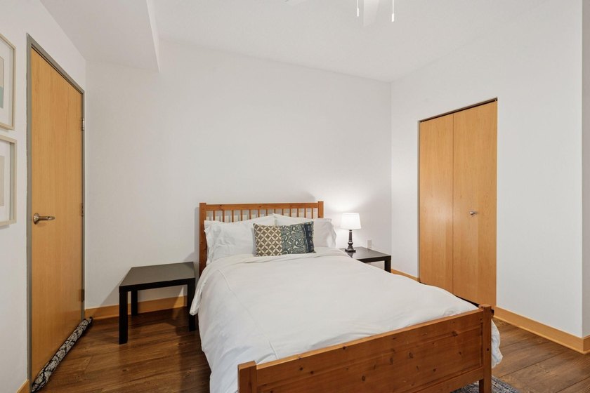 Welcome to University Flats in Prospect Park! Walk, bike, or - photo 18
