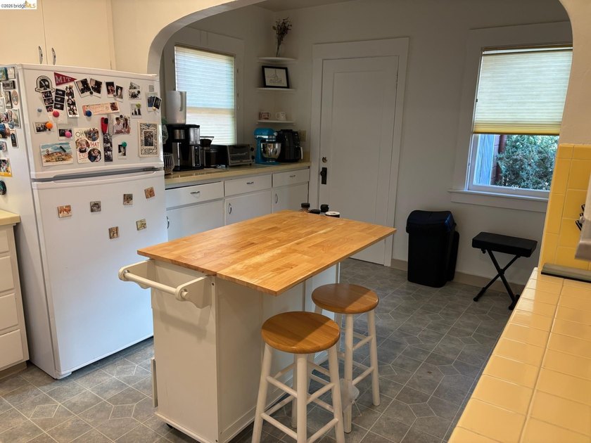 Beautifully maintained duplex located in one of the most - photo 23