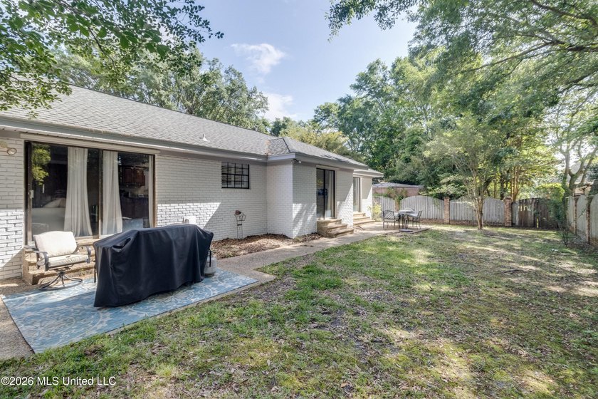 Welcome to 7 Keyser Lane in Gulfport, MS--an inviting home - photo 27