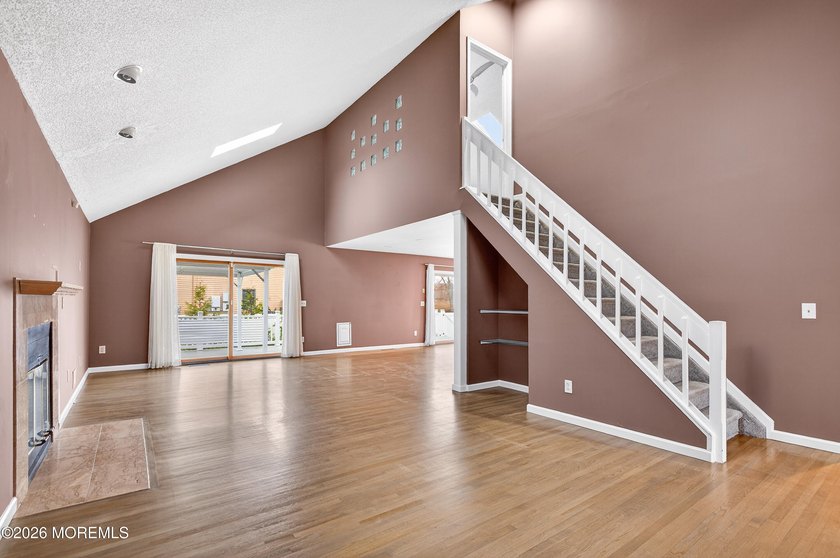 WELCOME TO THIS STUNNING CONTENPORARY HOME LOCATED IN THE HIGHLY - photo 11