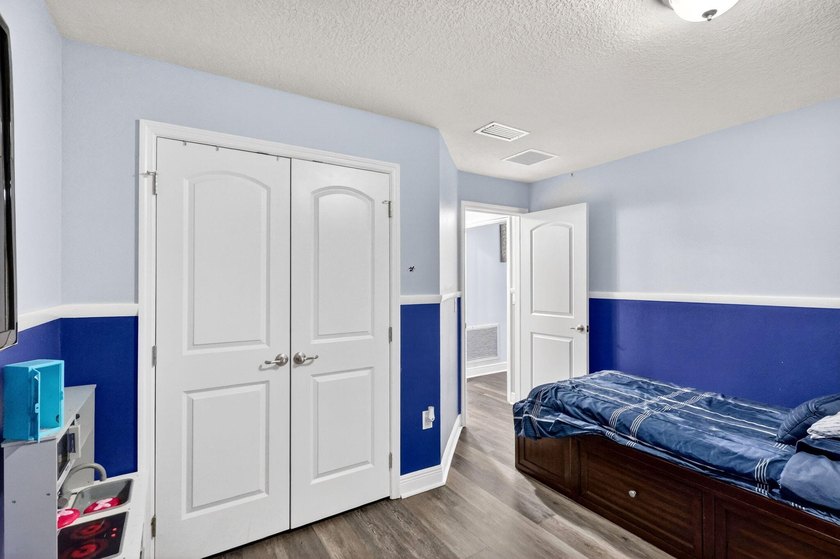 Welcome to your own slice of Florida paradise! This beautifully - photo 28