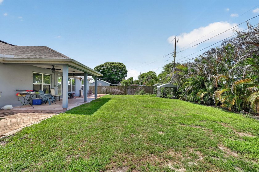 Welcome to your own slice of Florida paradise! This beautifully - photo 41