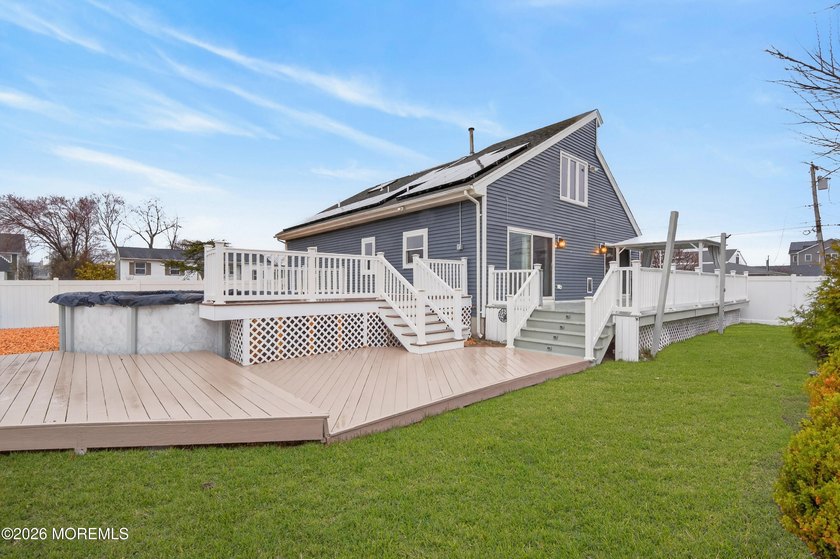WELCOME TO THIS STUNNING CONTENPORARY HOME LOCATED IN THE HIGHLY - photo 42