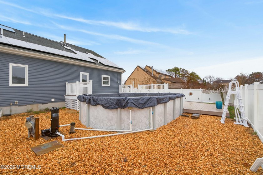 WELCOME TO THIS STUNNING CONTENPORARY HOME LOCATED IN THE HIGHLY - photo 45