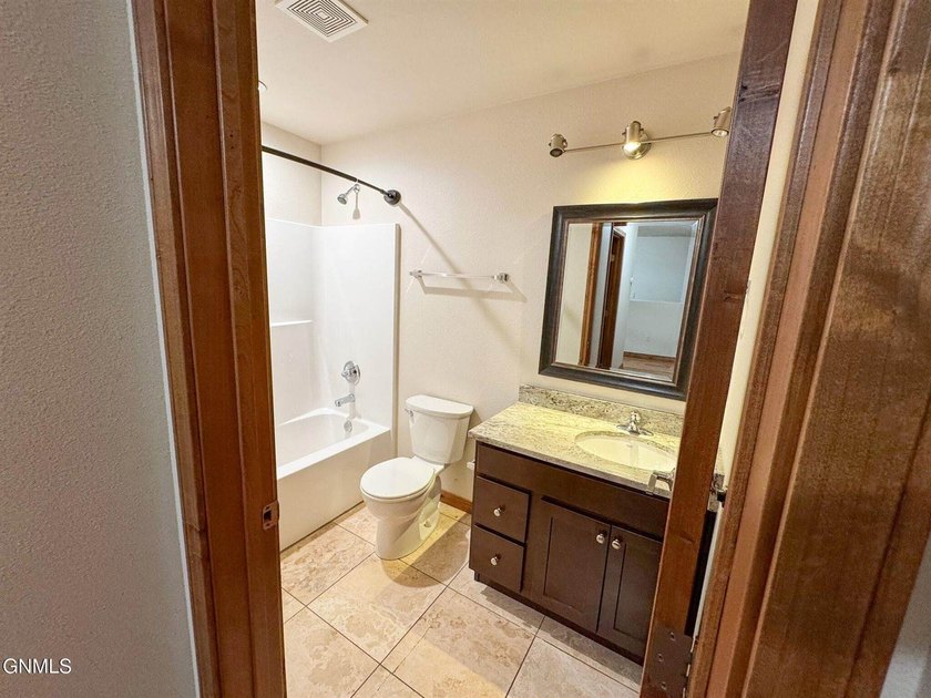 Welcome to this spacious and beautifully designed 5-bedroom - photo 16