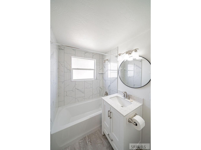 Welcome to 1156 Irving St, Idaho Falls. Looking for an - photo 21