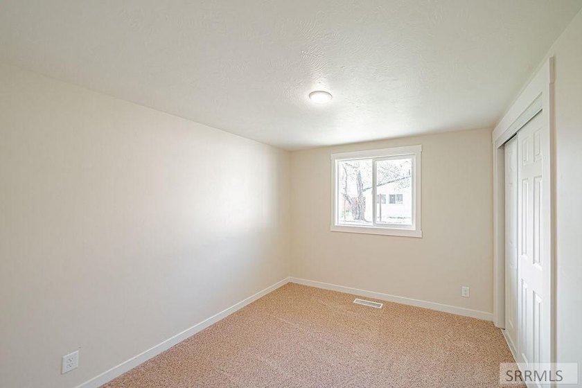 Welcome to 1156 Irving St, Idaho Falls. Looking for an - photo 22