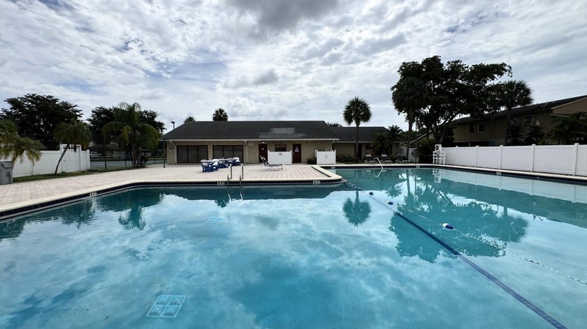Spacious 1BR/1.5BA Lakefront Condo - All Ages Welcome! Features - photo 11