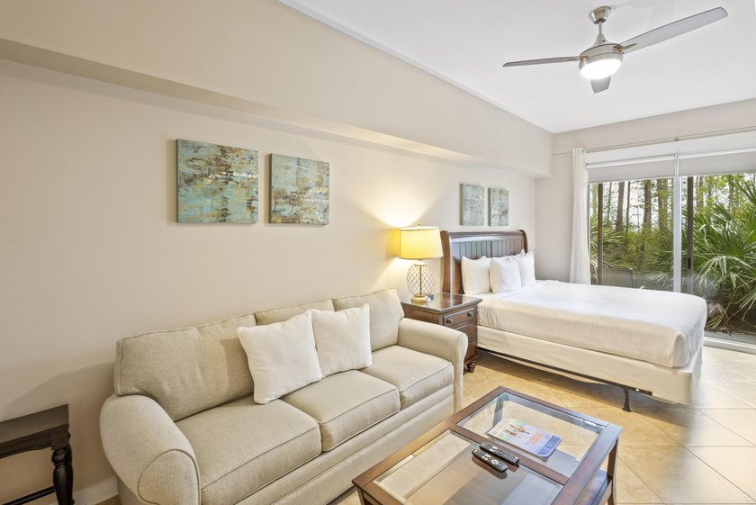 Escape to this fully furnished, groundfloor unit in sought-after - photo 24