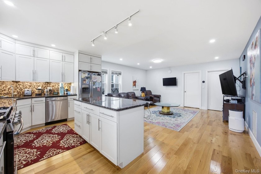 Brand New Construction (Built in 2023) - Legal Two-Family Home - photo 26
