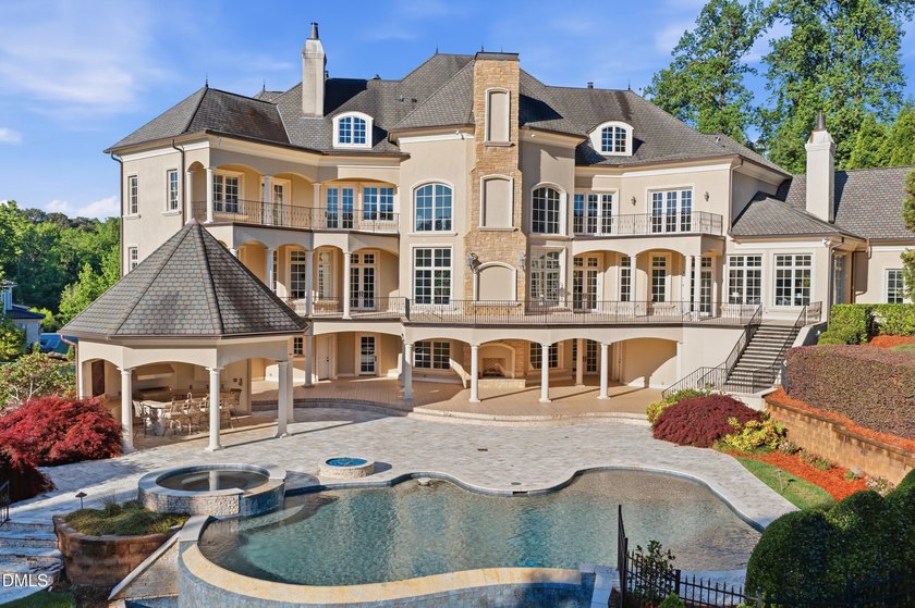 Welcome to 1404 Barony Lake Way! This breathtaking French - photo 3