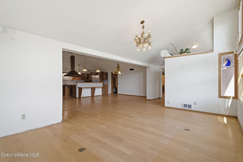 First time ever offered to the market! Situated on 11.23 private - photo 8