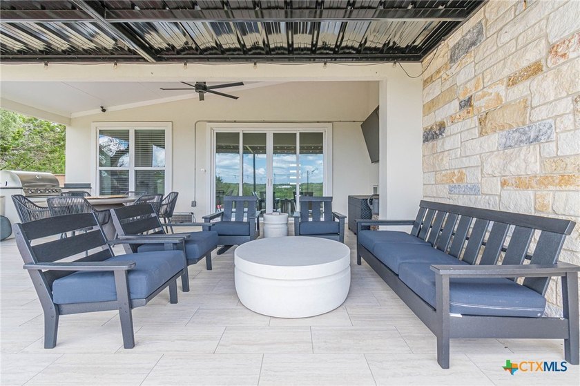 Backyard Serenity Awaits - Exceptional Views, Ultimate Privacy - photo 34
