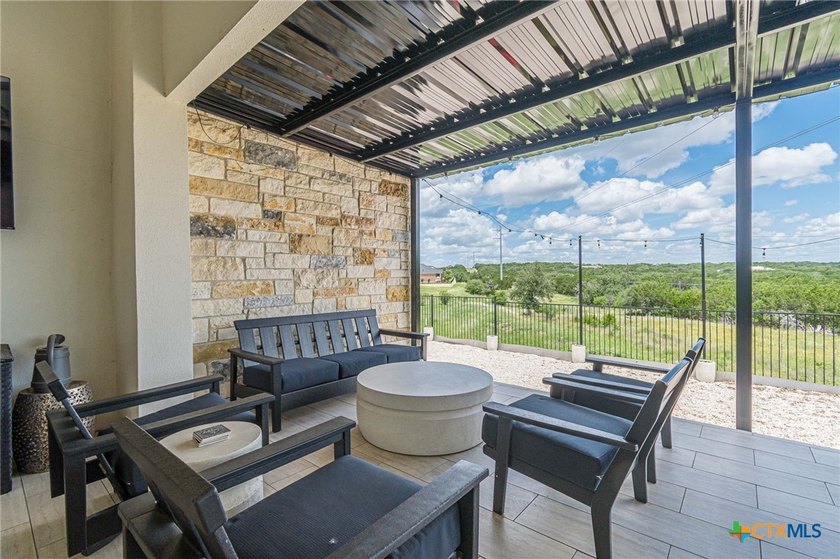Backyard Serenity Awaits - Exceptional Views, Ultimate Privacy - photo 37