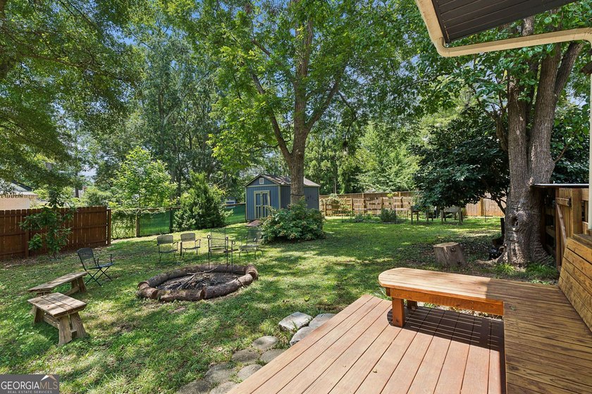 Located in sought-after East Lake, within the coveted 1st-tier - photo 23