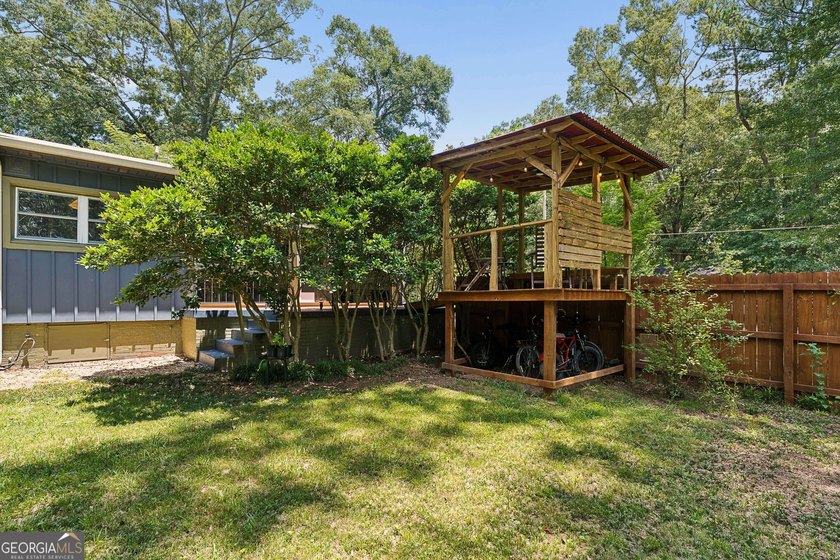 Located in sought-after East Lake, within the coveted 1st-tier - photo 28