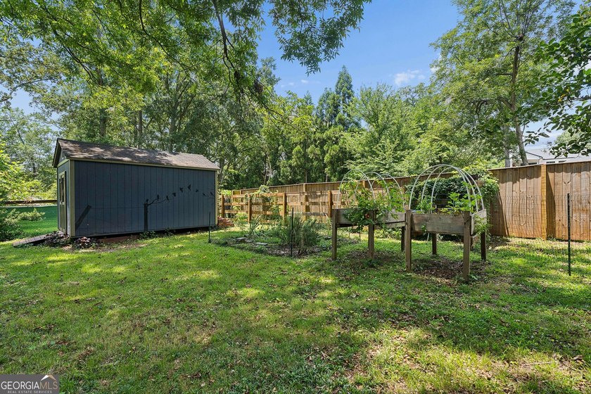 Located in sought-after East Lake, within the coveted 1st-tier - photo 32