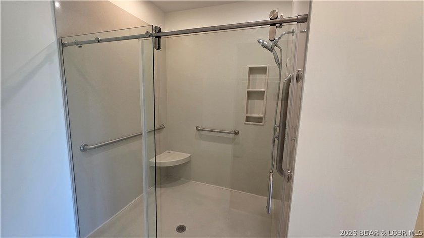 PRICE IMPROVEMENT, SELLER WILL LOOK AT OFFERS! Perched high - photo 16