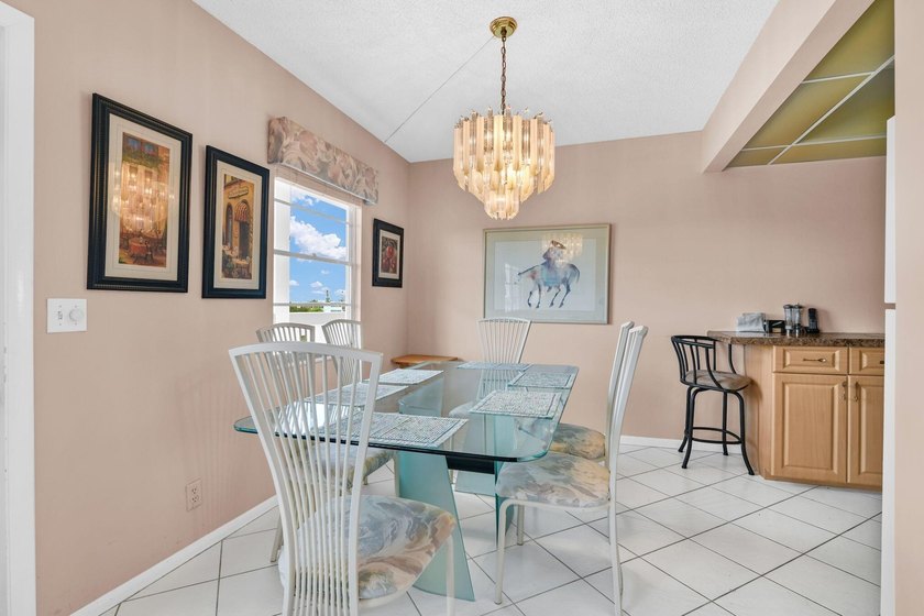 Spacious 4th floor Condo 2 br 2 bath This condo is Fully - photo 18