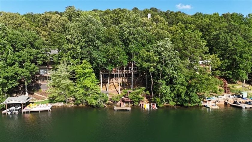 Your Lakeside Sanctuary Awaits: Discover unparalleled lakeside - photo 45