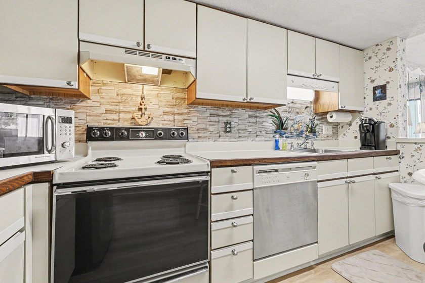 Ocean View Condo in Garden City Beach! Welcome to Carolina - photo 16