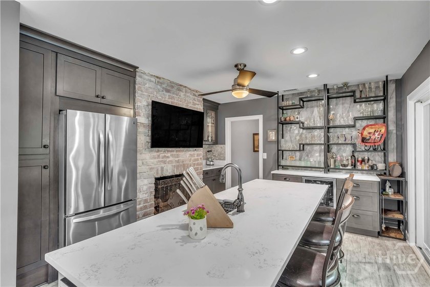 Located in the heart of midtown near Habersham Village, this - photo 22
