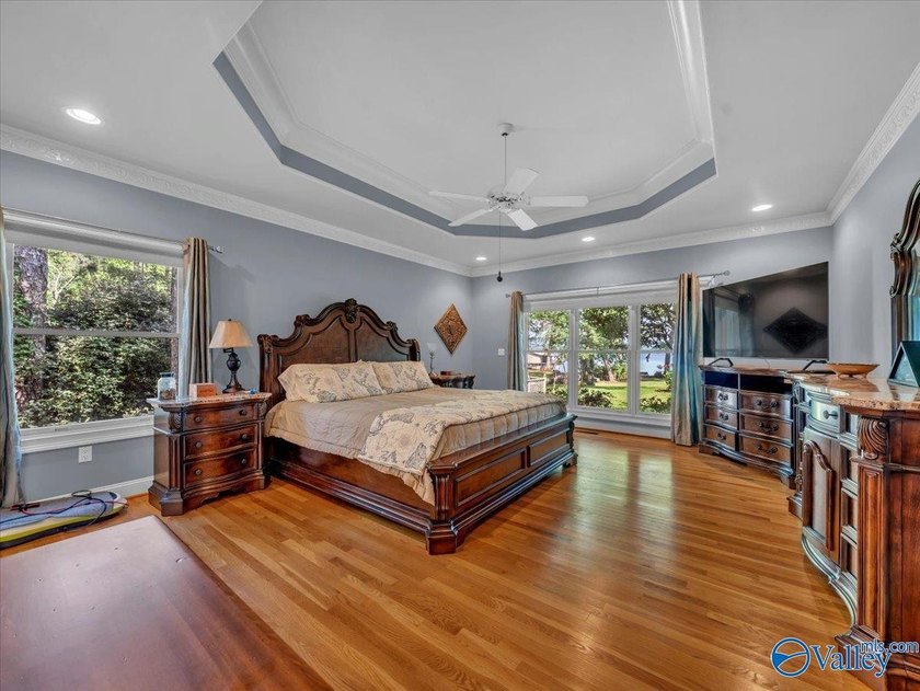 A rare legacy estate on the main channel of Lake Guntersville - photo 27