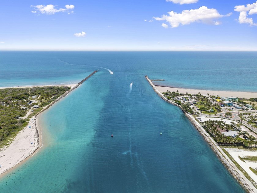 It's all about the view! Enjoy breathtaking marina vistas and - photo 27