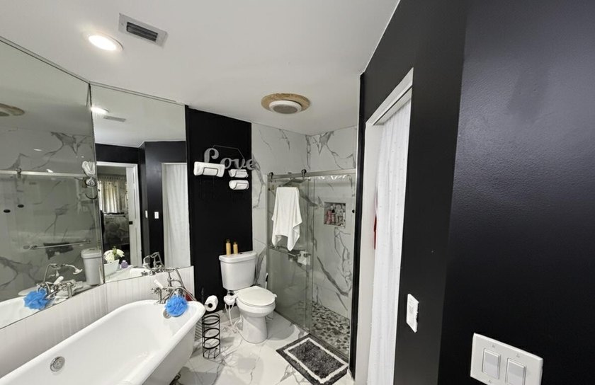 Step into this charming 2-story, 3-bedroom, 2.5-bath villa - photo 8
