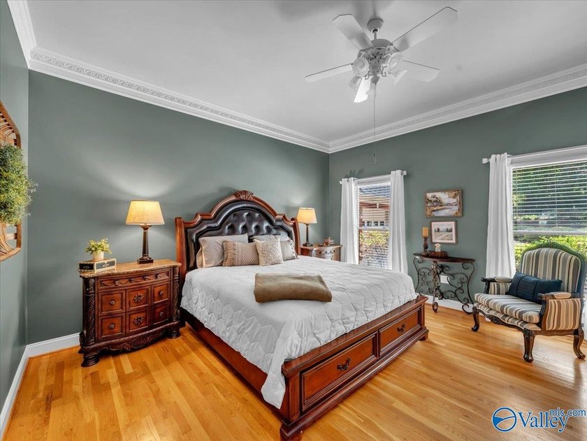 A rare legacy estate on the main channel of Lake Guntersville - photo 30