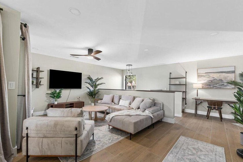 Welcome to your completely renovated dream 2/2 villa in the - photo 4