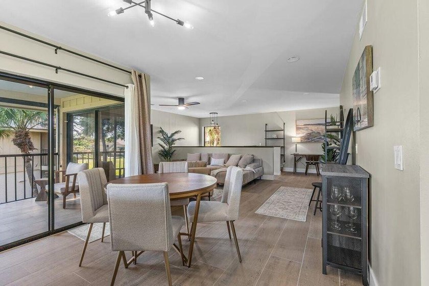 Welcome to your completely renovated dream 2/2 villa in the - photo 8