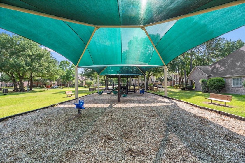 Nestled in Stable Gate, this contemporary home feels like a - photo 48
