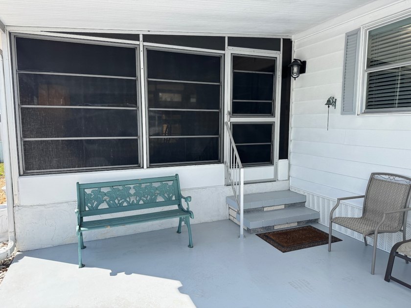 Charming &amp; Spacious 2-Bedroom Home - Turnkey &amp; Pet-Friendly! - photo 8