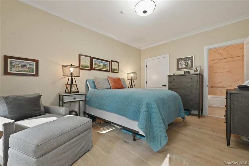 Welcome to this beautifully maintained Amherst Condo Suite - photo 18