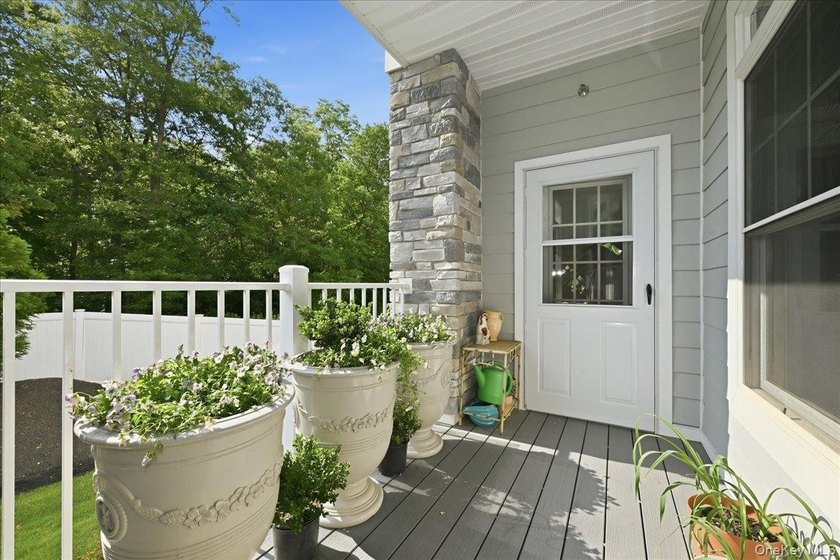 Welcome to this beautifully maintained Amherst Condo Suite - photo 21