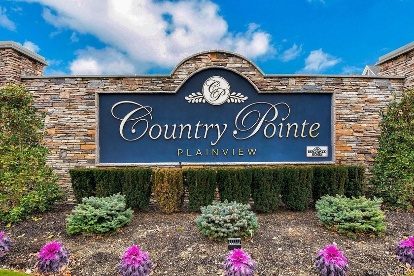 Welcome to this beautifully maintained Amherst Condo Suite - photo 22