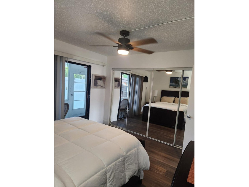 Welcome to this beautiful one-bedroom, one-bathroom condominium - photo 12